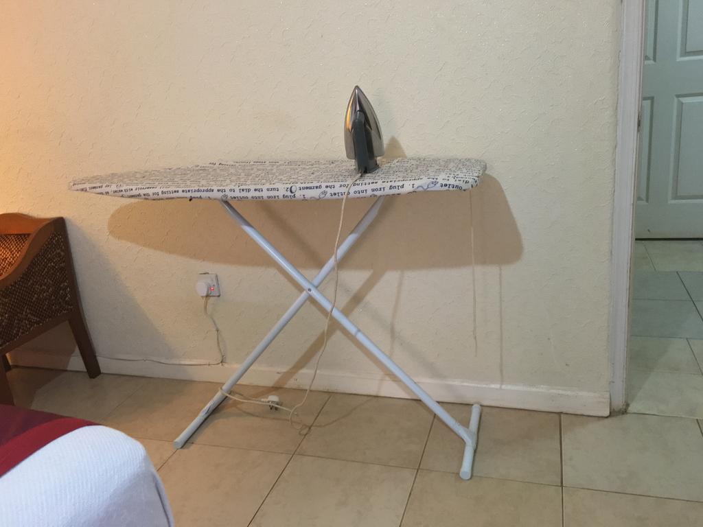 Executive Airport Hotel Εντέμπε Εξωτερικό φωτογραφία