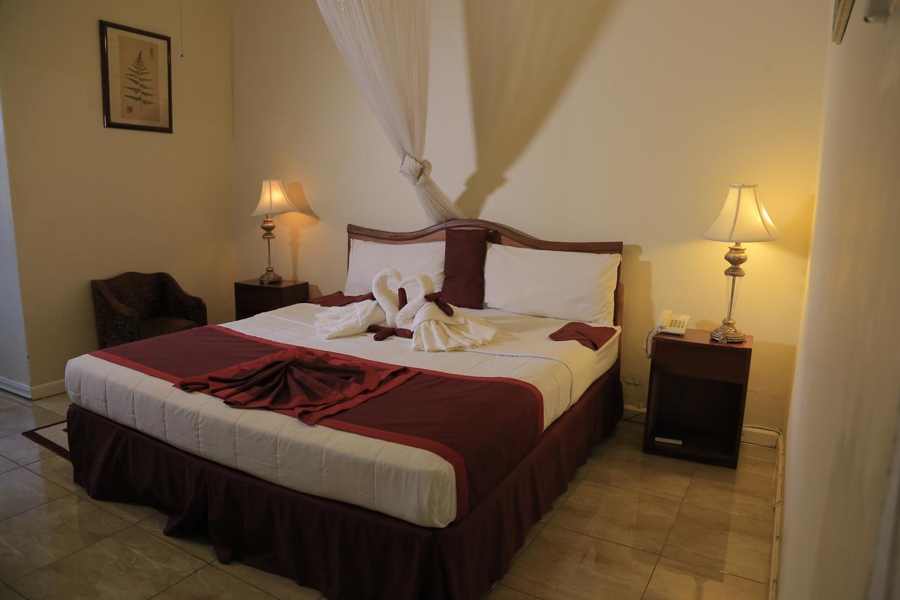 Executive Airport Hotel Εντέμπε Εξωτερικό φωτογραφία